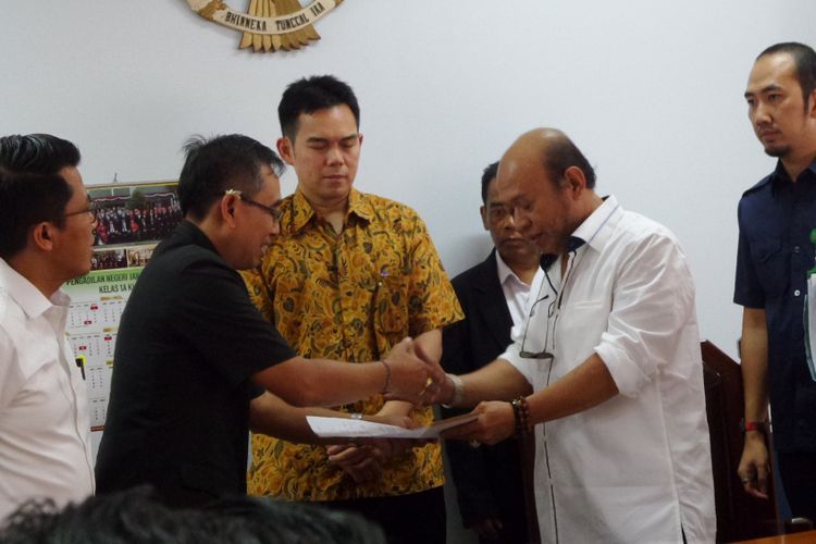 Mantan Hakim Pengadilan Negeri Jakarta Pusat Syarifuddin menerima Rp 100 juta dari pihak KPK sebagai ganti rugi atas putusan MA di Pengadilan Negeri Jakarta Selatan, Senin (21/8/2017).