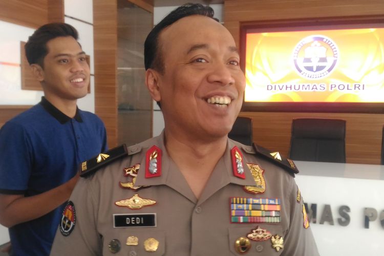 Kepala Biro Penerangan Masyarakat Humas Brigjen (pol) Dedi Prasetyo di Gedung Humas Mabes Polri, Jakarta, Kamis (25/4/2019). 