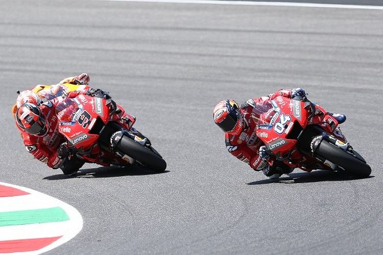 Ducati angkat bicara soal team order.