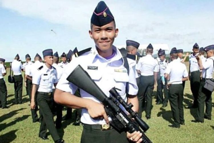 Phakhapong Tanyakan, siswa tahun pertama sekolah persiapan tentara di Thailand meninggal pada 17 Oktober.