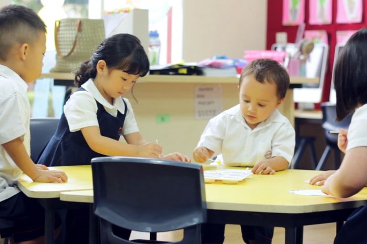 Siswa-siswa preschool Sinarmas World Academy.