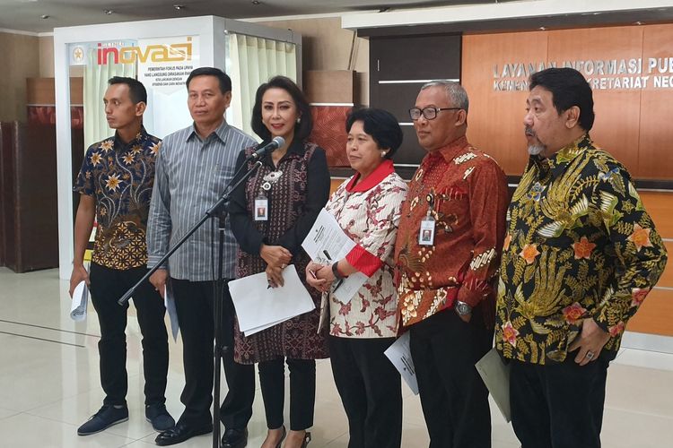 Panitia Seleksi Calon Pimpinan Komisi Pemberantasan Korupsi (KPK) di Istana Kepresidenan, Jakarta, Kamis (11/7/2019).