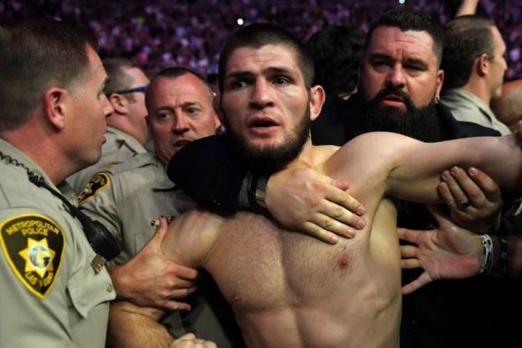 Khabib Nurmagomedov terlibat keributan pasca UFC 229, 6 Oktober 2018