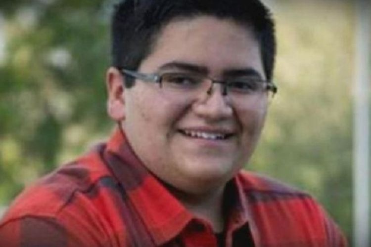 Kendrick Castillo. Remaja 18 tahun dari STEM School di Colorado, Amerika Serikat, yang menjadi korban tewas setelah menerjang pelaku penembakan demi menyelamatkan teman sekelasnya.