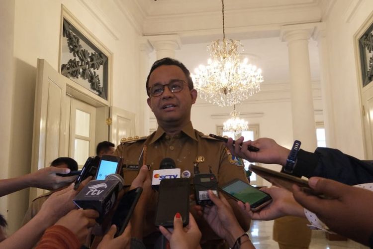 Gubernur DKI Jakarta Anies Baswedan di Balai Kota DKI Jakarta, Jalan Medan Merdeka Selatan, Selasa (12/2/2019).