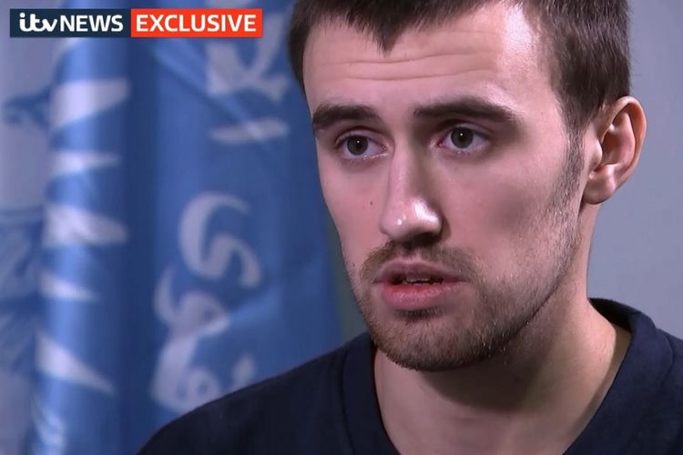 Anggota ISIS berjuluk Jihadi Jack ketika diwawancarai oleh ITV News. Pria bernama asli Jack Letts itu mengaku ingin pulang ke Inggris setelah lima tahun bergabung dengan ISIS.