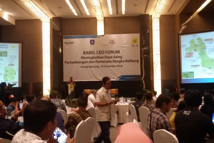 Kegiatan Babel CEO Forum di Pangkal Pinang, Selasa (18/12/2018), mempertemukan pelaku usaha untuk meningkatkan daya saing pertambangan dan pariwisata. Salah satu upayanya yakni menghubungkan Sumsel dan babel dengan kabel listrik bawah laut sepanjang 35 km untuk memperkuat pasokan energi listrik. 