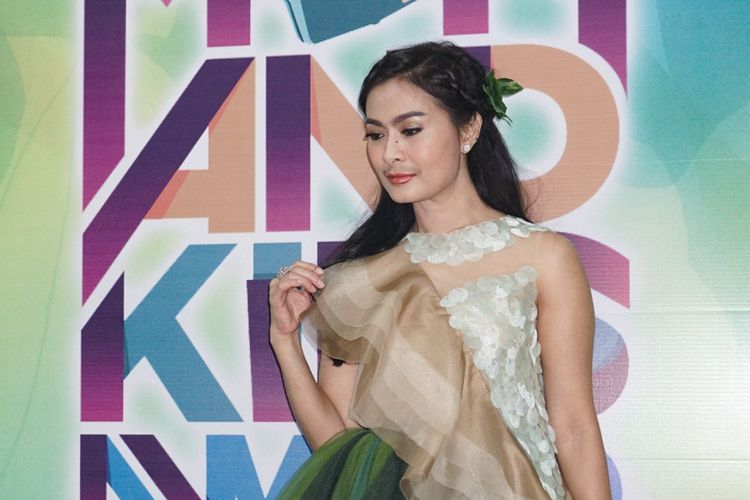 Penyanyi dangdut Iis Dahlia saat  ditemui di acara Mom and Kids Awards 2018 di MNC Studios, Kebon Jeruk, Jakarta Barat, Sabtu (21/7/2018).