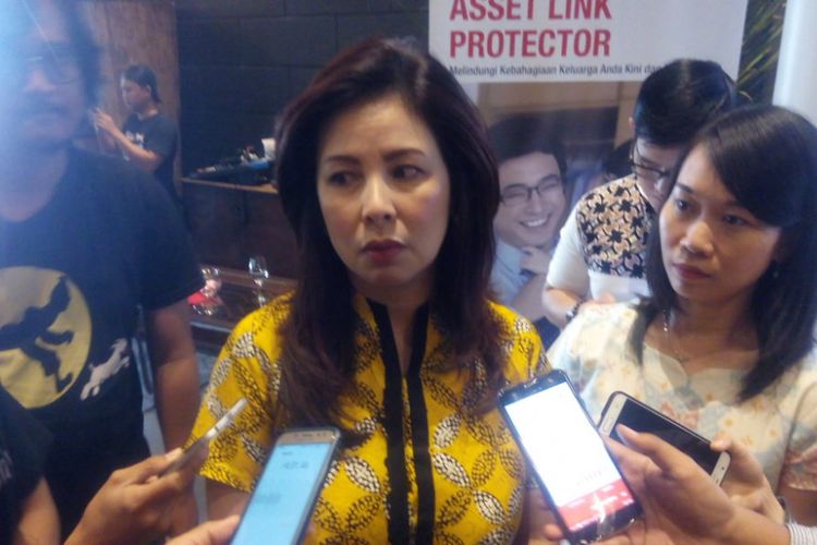 Direktur Bancassurance Great Eastern Life Indonesia, Nina Ong menjelaskan pentingnya asuransi jiwa di Jakarta Selatan, Rabu (31/10/2018).