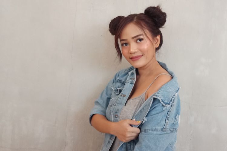 Beauty vlogger Rachel Goddard ketika ditemui di Neo Soho Mall, Jakarta beberapa waktu lalu.(KOMPAS.com/Nabilla Tashandra)