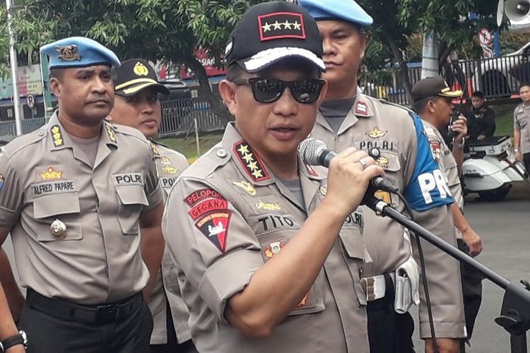 Kapolri Jendeal Tito Karnavian memberikan imbauan larangan adanya gelaran konvoi pada malam takbiran yang diprediksi terjadi pada Kamis (14/6/2018). 