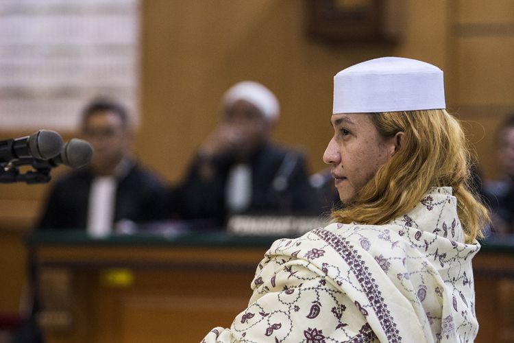 Tersangka kasus dugaan penganiayaan terhadap remaja Bahar bin Smith menjalani sidang perdana di Pengadilan Negeri Bandung, Jawa Barat, Kamis (28/2/2019). Sidang perdana tersebut beragenda pembacaan dakwaan.