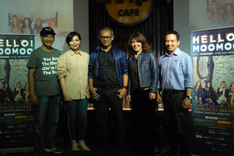 Perwakilan pihak promotor saat jumpa pers konser girlband MAMAMOO di Hard Rock Cafe, kawasan SCBD, Jakarta Selatan, Selasa (29/1/2019).