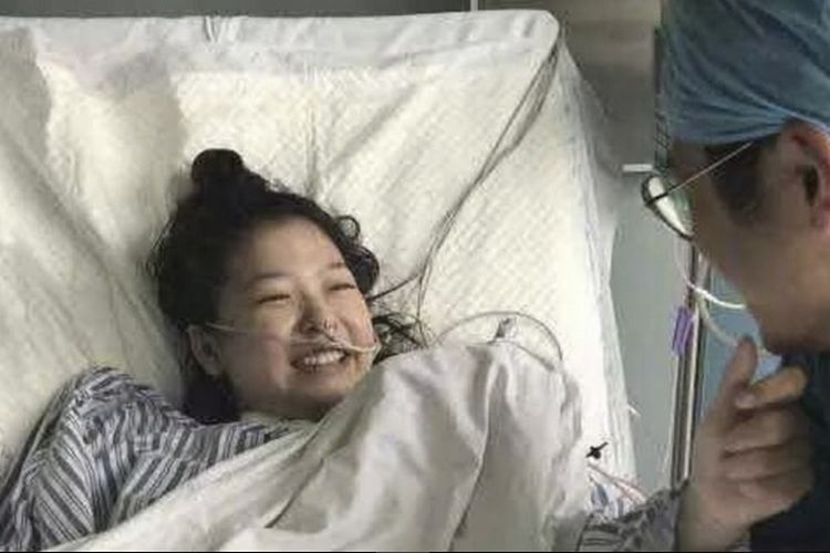 Seorang perempuan muda terbangun dari koma setelah diputarkan lagu-lagu milik penyanyi pop Taiwan, Jay Chou.