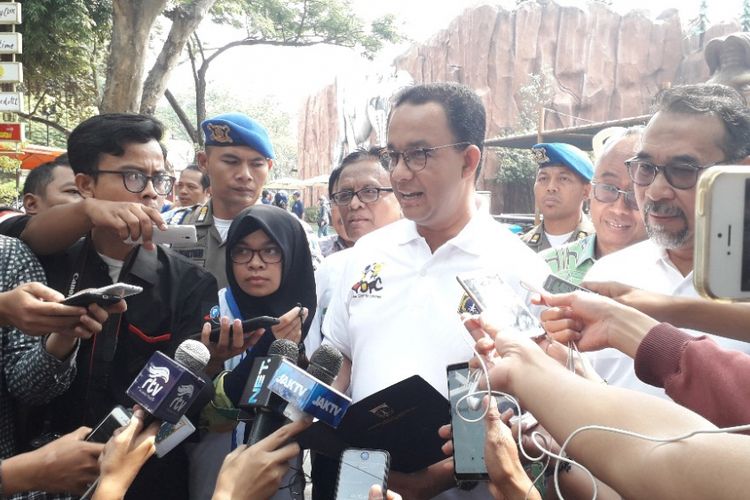 Gubernur DKI Jakarta Anies Baswedan memberi keterangan kepada wartawan di Ancol, Kamis (6/9/2018).