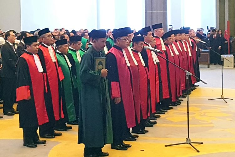 25 orang Ketua Pengadilan Tingkat Banding dilantik pada Kamis (19/9/2019) di Kantor MA, Jalan Merdeka Utara, Jakarta Pusat.