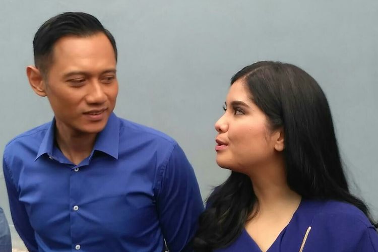 Agus Harimurti Yudhoyono dan istrinya Annisa Pohan saat ditemui usai tampil di salah satu acara stasiun televisi swasta di kawasan Mampang, Jakarta Selatan, Selasa (16/4/2019).