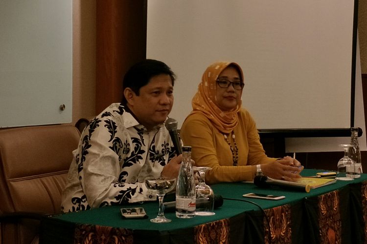 Ketua Badan Pemenangan Pemilu (Bapilu) DPD‎ Golkar Jawa Barat MQ Iswara ketika menggelar konferensi pers di hotel Sultan Jakarta, Minggu malam (17/12/2017). 