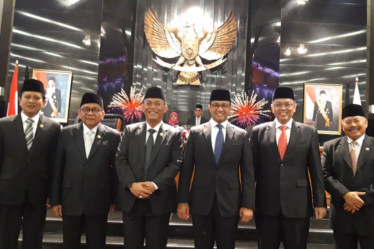 Rapat paripurna rancangan peraturan daerah di Gedung DPRD DKI Jakarta, Kamis (22/8/2019)