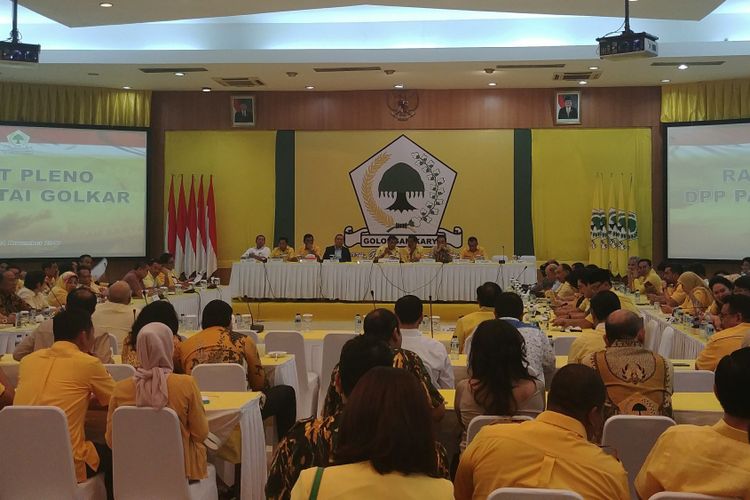 Rapat Pleno DPP Partai Golkar membahas pergantian Setya Novanto dari Ketua Umum dan Ketua DPR, Selasa (21/11/2017).