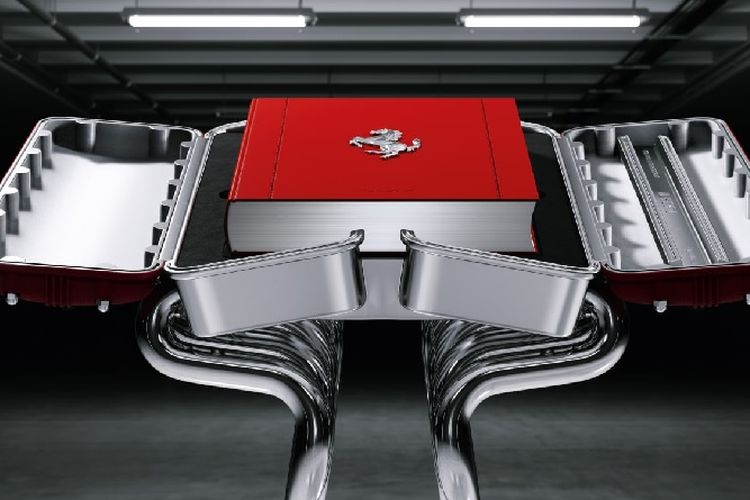 Buku tentang sejarah Ferrari ini dijual dengan harga 30.000 dolar AS atau sekitar Rp 433 juta.