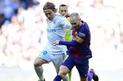 Iniesta Bicara soal Sisi Buruk Laga El Clasico