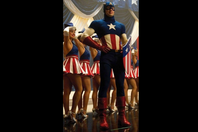 Chris Evans dalam Captain America: The First Avenger (2011)