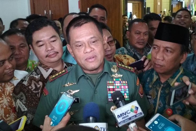 Panglima TNI Jenderal, Gatot Nurmantyo Saat Ditemui, di kantor Badan Pengembangan Sumber Daya Manusia (BPSDM), Kementerian Dalam Negeri, Jalan Taman Makam Pahlawan Nomor 8, Jakarta Selatan, Rabu (24/5/2017). 