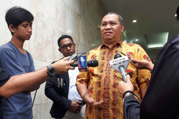 Kuasa hukum pemerintah provinsi (Pemprov) Papua, Stefanus Roy Rening mendatangi Ditreskrimum Polda Metro Jaya, Rabu (13/2/2019).