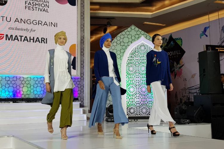 Koleksi Restu Anggraini yang berkolaborasi dengan Matahari Dept Store