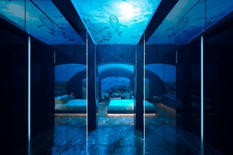 Kamar hotel bawah laut Muraka yang dibangun oleh Conrad Maldives Rangali di Maldives. Pembangunan vila hotel dengan kamar di bawah laut Samudera Hindia tersebut diklaim akan menjadi yang pertama di dunia. 
