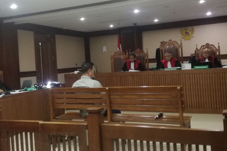 Sidang terdakwa pengusaha Bernard Hanafi Kalalo di Pengadilan Tindak Pidana Korupsi, Jakarta, Rabu (31/7/2019). 