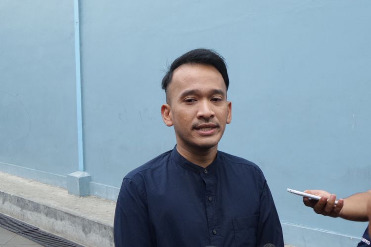 Ruben Onsu berpose di Gedung Trans, Jalan Tendean, Mampang Prapatan, Jakarta Selatan, Senin (23/10/2017).