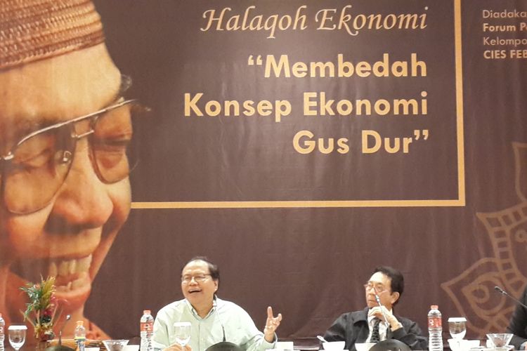Ekonom Rizal Ramli saat menjadi pembicara dalam Halaqah Ekonomi Membedah Konsep Ekonomi Gus Dur di Kota Malang, Kamis (31/1/2019)