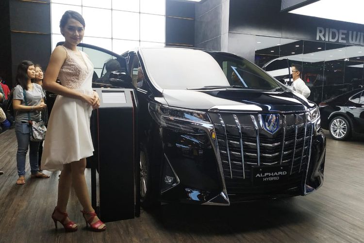 Toyota Alphard Hybrid