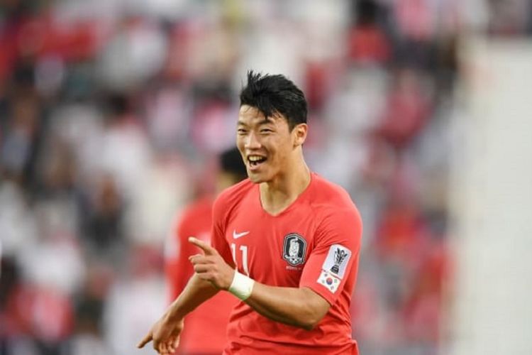 Penyerang Timnas Korea Selatan, Hwang Hee-chan, merayakan golnya ke gawang Bahrain pada babak 16 besar Piala Asia 2019, 22 Januari 2019. 