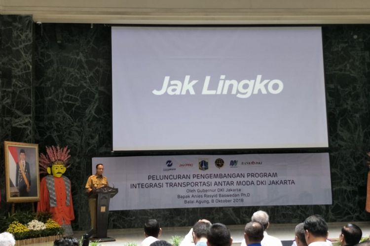 Gubernur DKI Jakarta Anies Baswedan meluncurkan nama Jak Lingko untuk program integrasi antarmoda di Jakarta di Balai Kota DKI Jakarta, Jalan Medan Merdeka Selatan, Senin (8/10/2018). Nama Jak Lingko menggantikan nama OK Otrip yang digunakan selama masa uji coba.