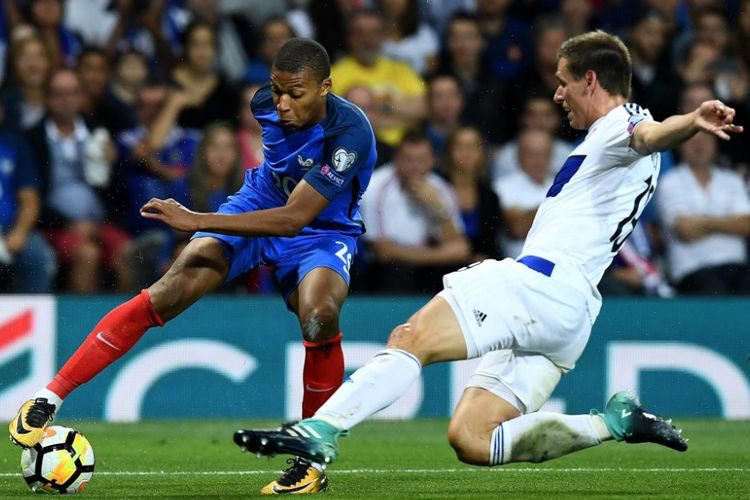 Penyerang Perancis, Kylian Mbappe, gagal mengantarkan timnya menang atas Luksemburg pada pertandingan Kualifikasi Piala Dunia 2018 di Toulouse, Minggu (3/9/2017).