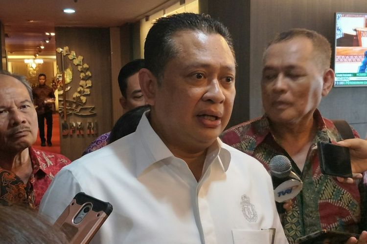 Ketua DPR Bambang Soesatyo di Kompleks Parlemen, Senayan, Jakarta, Kamis (1/2/2018)