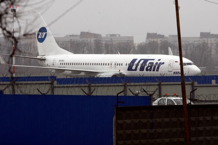 Pesawat penumpang Boeing 737 milik maskapai penerbangan Rusia, Utair Airlines.