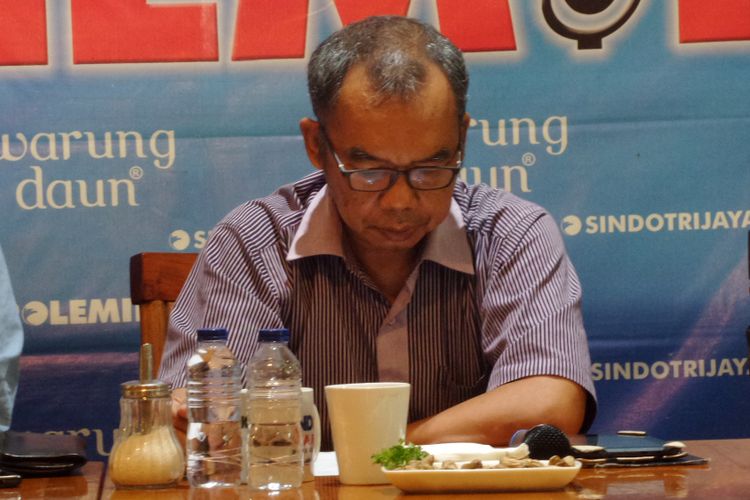 Wakil Ketua Harian YLKI Sudaryatmo dalam diskusi Polemik di Jakarta, Sabtu (8/7/2017).