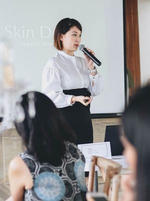 Dewi Kauw, pendiri Skin Dewi.