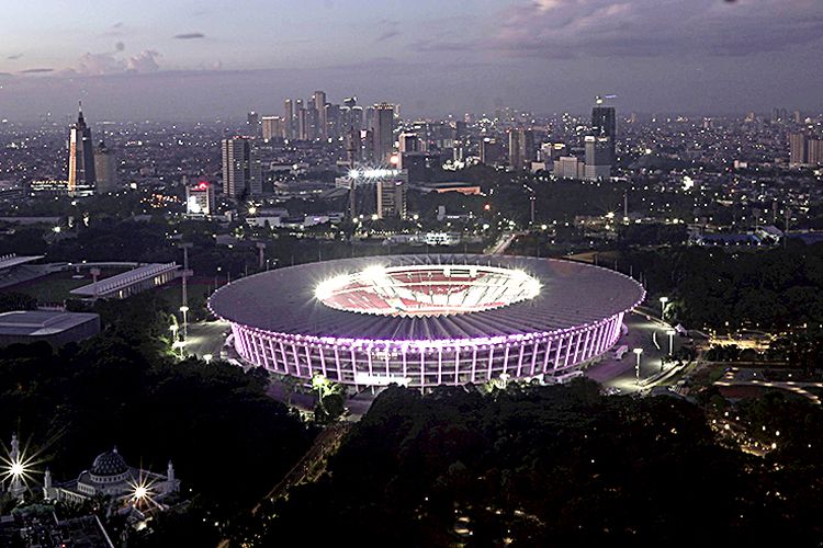 Kawasan Gelora Bung Karno yang akan dijadikan ajang olahraga Asian Games 2018 di Senayan, Jakarta, Jumat (16/2/2018). Asian Games membutuhkan dana besar dan tidak semuanya bisa dipenuhi oleh pemerintah. Kelihaian menggaet sponsor dengan paket-paket yang menarik pun menjadi sangat penting.

Kompas/Agus Susanto (AGS)
18-02-2018
