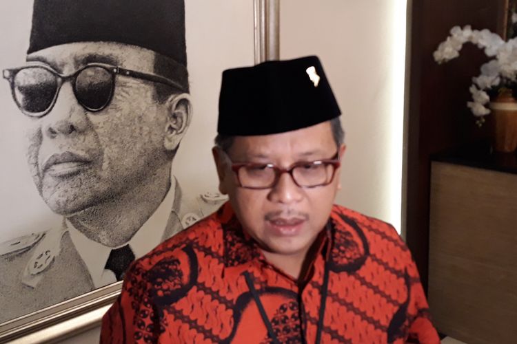 Sekjen PDI Perjuangan Hasto Kristiyanto di Kantor DPP PDI Perjuangan, Jakarta, Selasa (24/7/2018).