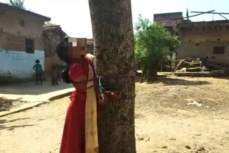 Kondisi gadis yang diikat dan disiksa di sebuah pohon di desa Jogiya Maran, distrik Nawada, India.