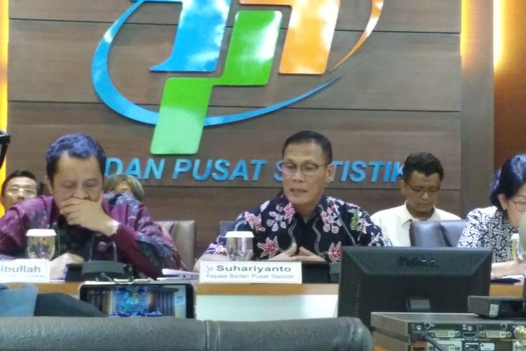 Jajaran pimpinan BPS saat memaparkan perkembangan inflasi Juli 2018 di kantor BPS, Jakarta, Rabu (1/8/2018).