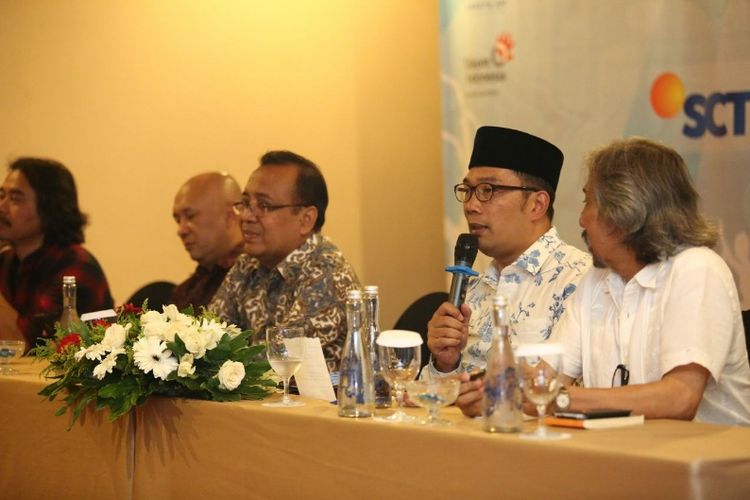 Wali Kota Bandung Ridwan Kamil saat jumpa pers acara Karnaval Kemerdekaan di Hotel Best Western Bandung, Jumat (25/8/2017) malam