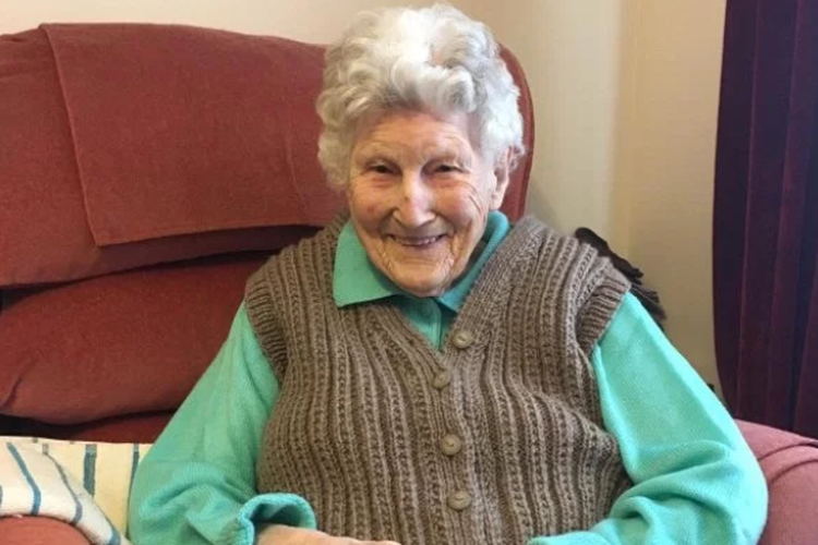 Mary Norris, wanita berumur 100 tahun