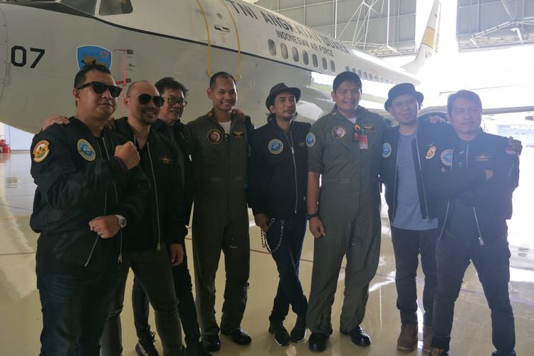 Padi Reborn Usai Join Flight with Padi Reborn and TNI AU, di Pangkalan Udara TNI AU, Halim Perdana Kusuma, Jakarta Timur, Sabtu (6/4/2019).