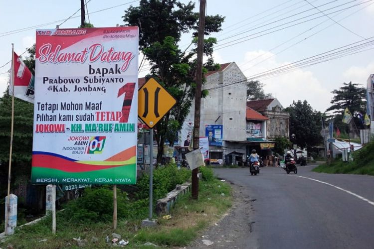 Salah satu spanduk sambutan kedatangan Prabowo Subiyanto. Pada Minggu (24/2/2019), Capres Nomor urut 02 itu melakukan kunjungan ke Pesantren Siddiqiyah Ploso Kabupaten Jombang.